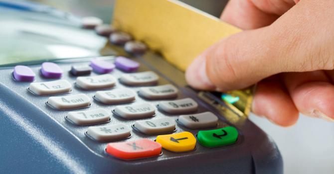 КР относится к категории одной из самых &laquo;наличных&raquo; стран мира, где соотношение наличных и безналичных расчетов в обороте денег составляет 95% к 5% &mdash; Tazabek