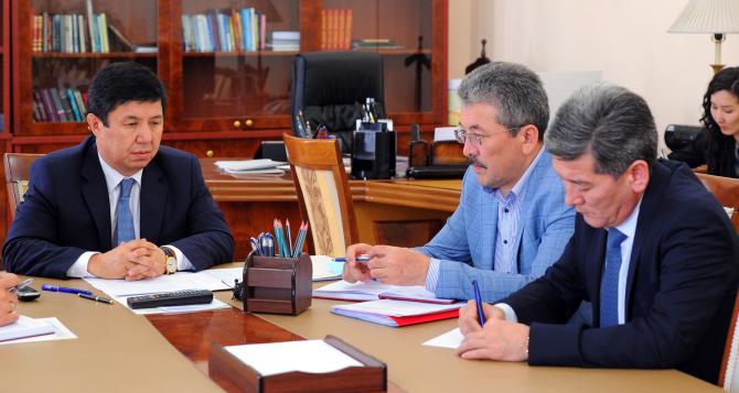 Премьер поручил Минтрансу провести мониторинг состояния дорог в КР и улучшить транспортную инфраструктуру &mdash; Tazabek