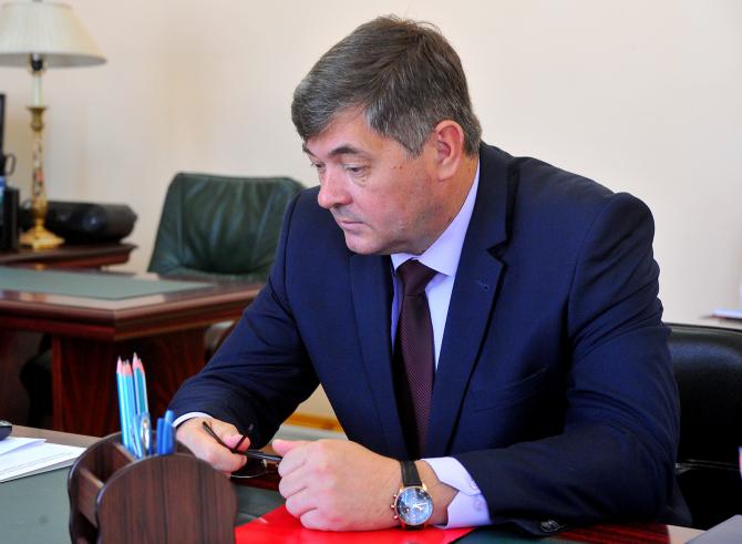 Премьер возложил персональную ответственность на вице-премьера О.Панкратова за создание лучших условий для бизнеса &mdash; Tazabek