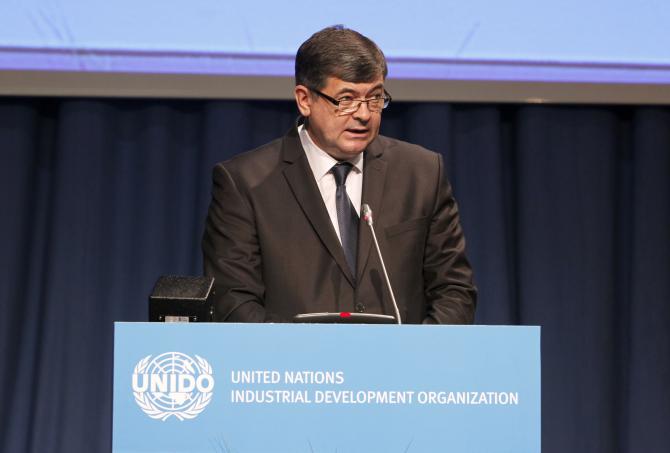 Гидроэнергетический потенциал Кыргызстана говорит о необходимости сотрудничества с ЮНИДО, - вице-премьер на Генконференции в Вене &mdash; Tazabek