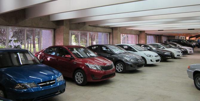 При установке цен на автомобили в сомах автосалоны будут закладывать риски в 5-10% от общей стоимости &mdash; Tazabek