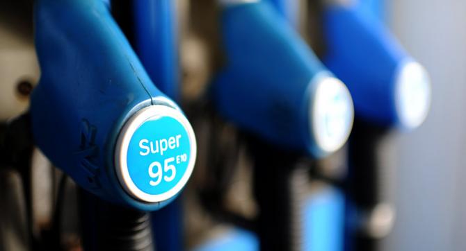 С 12 августа 2015 года в Кыргызстан было незаконно ввезено 763,3 тыс. литров ГСМ, - ГСБЭП &mdash; Tazabek