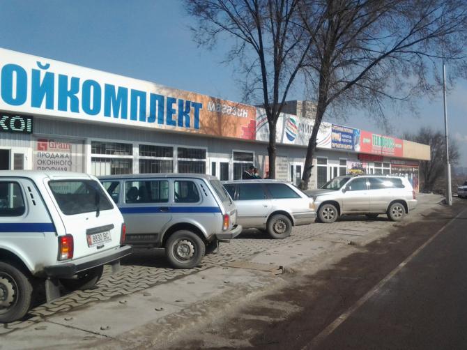 Госэкотехинспекция выявила стихийную застройку на пересечении улиц Льва Толстого&mdash;Ибраимова &mdash; Tazabek