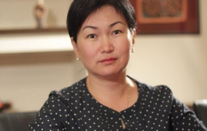 Исследователь Э.Ногойбаева рекомендует госорганам разработать единую политику освоения природных ресурсов между инвестором и населением &mdash; Tazabek