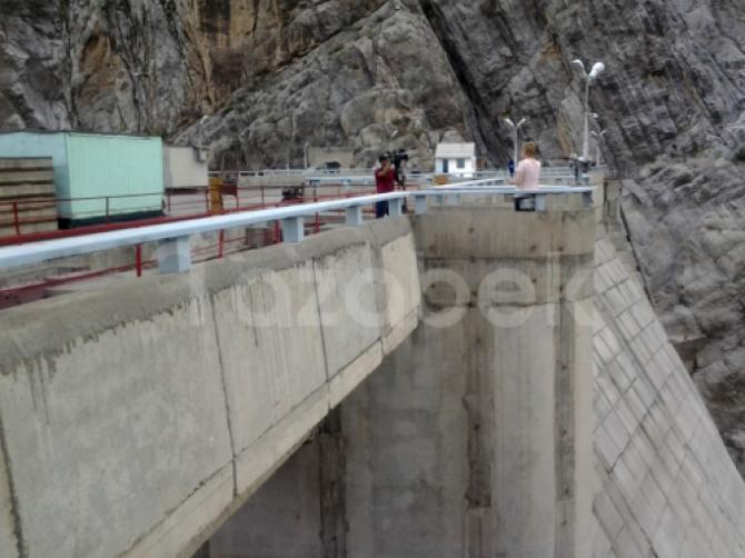 Кыргызстан обязался в рамках реабилитации Токтогульской ГЭС изменить тарифы на тепло- и электроэнергию &mdash; Tazabek