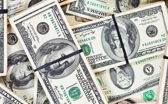 Если продолжится дальнейшее ослабление доллара, можно ожидать укрепления сома в ближайшие дни, - экономист У.Кадыр &mdash; Tazabek