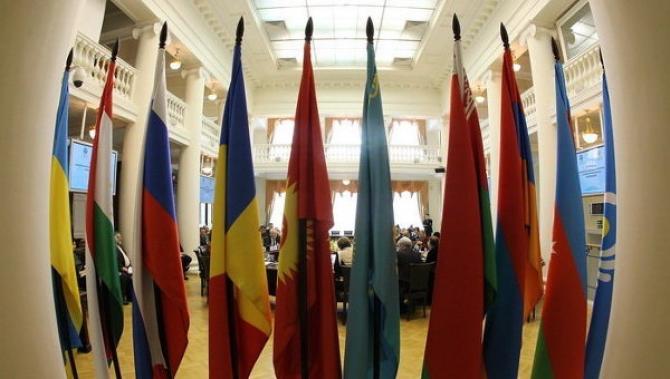 За 11 месяцев Кыргызстан в 1,8 раза сократил торговлю со странами СНГ &mdash; Tazabek