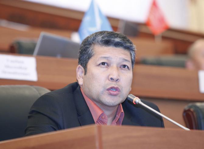 Депутат З.Жамалдинов поинтересовался, как Кыргызстан будет возвращать России инвестиции в проект строительства Верхненарынского каскада ГЭС &mdash; Tazabek