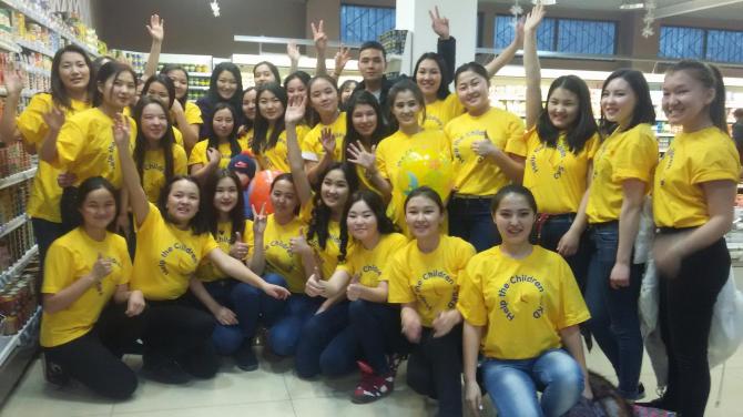 ОФ Help the Children &ndash; SKD и АУЦА собрали 20 тыс. сомов для онкобольных детей за двухчасовой флешмоб &mdash; Tazabek