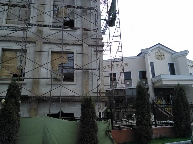 Госэкотехинспекция не согласна с мнением Бишкекглавархитектуры о том, что по самовольному строительству пристройки к ресторану &laquo;Сон-Кол&raquo; ничего не делается &mdash; Tazabek