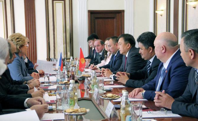 Мы постараемся в ближайшее время рассмотреть ратификацию документов о вступлении КР в ЕАЭС, - В.Матвиенко &mdash; Tazabek