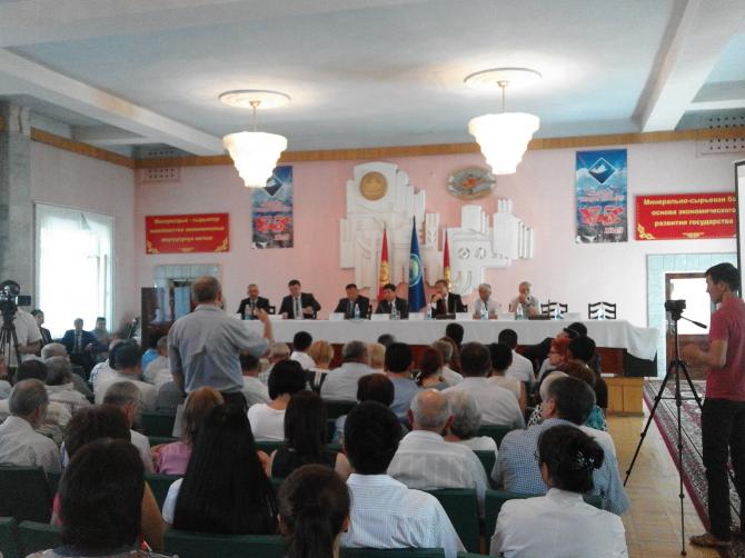 Премьер: Недавно я был в Кара-Кече, где варварское отношение &mdash; Tazabek