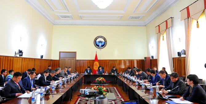 Фото &mdash; Совещание в правительстве по поддержке отечественных производителей &mdash; Tazabek