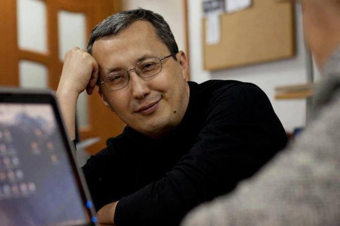 Преподаватель АУЦА М.Тюлегенов: Я предпочитаю относиться к преподаванию как к беседе — Tazabek