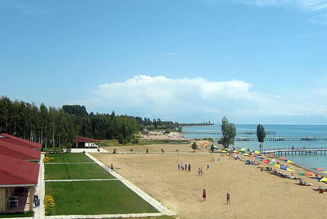 Где налоги от пансионатов, которые ежедневно берут с посетителей по $200-300? - премьер &mdash; Tazabek