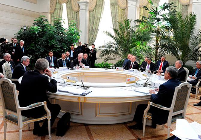 Правительство внесло в ЖК законопроект о ратификации международных договоров о присоединении КР к ЕАЭС &mdash; Tazabek