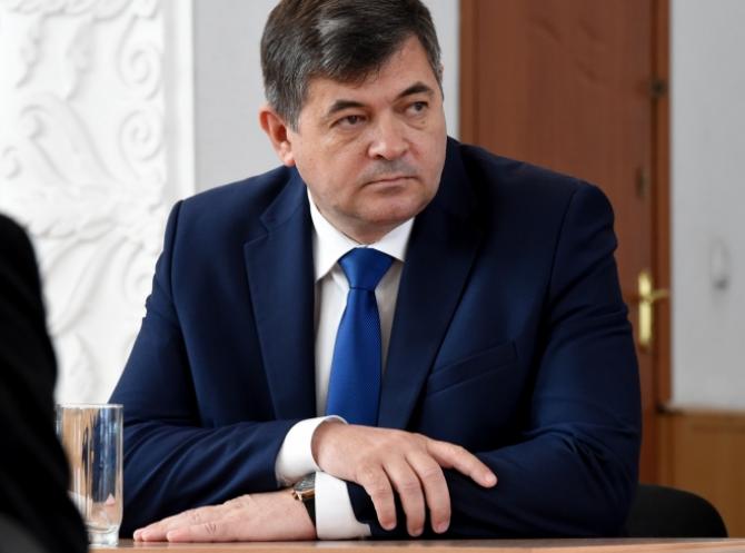 Министр О.Панкратов объяснил подорожание ГСМ рядом фактором, в том числе укреплением доллара &mdash; Tazabek