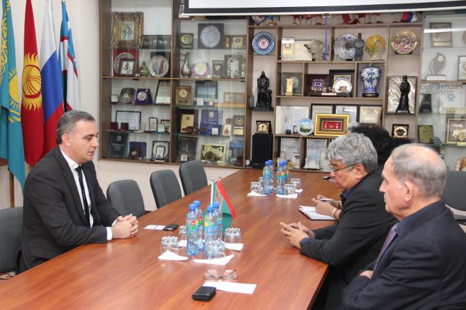 В 2016 году кыргызстанские бизнесмены посетят Туркменистан с торговой миссией &mdash; Tazabek