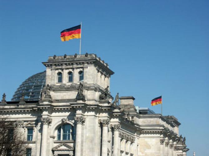 Правительство внесло в ЖК ратификацию соглашения с ФРГ об учреждении местного бюро банка KfW &mdash; Tazabek