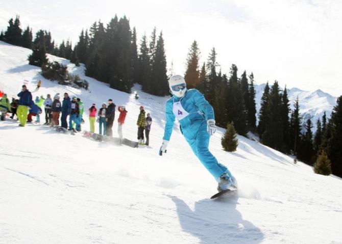 MegaCom открыл сезон зимнего катания в Караколе (фото) &mdash; Tazabek