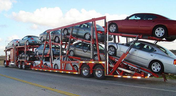 С 22 февраля будут действовать новые тарифы на первичное оформление и перерегистрацию завезенных в КР автомобилей &mdash; Tazabek