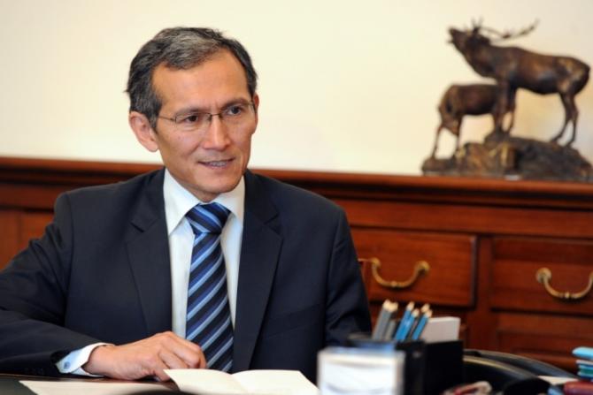 Премьер Дж.Оторбаев гордится, что &laquo;Газпром&raquo; купил &laquo;Кыргызгаз&raquo; &mdash; Tazabek