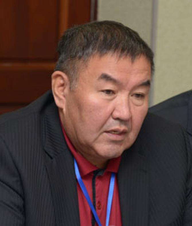 &laquo;24 года независимости Кыргызстана&raquo;: Эксперт Ж.Акенеев считает, что к концу 2015 года рост экономики может достичь 10% &mdash; Tazabek