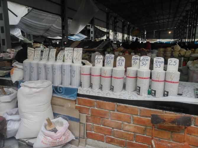 Продавцы Ошского рынка: После выборов цена на все виды муки начинает немного расти &mdash; Tazabek