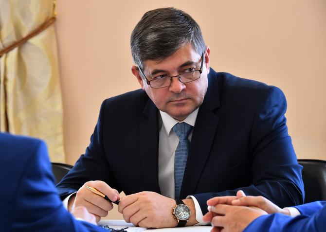 Из-за российских санкций под ограничение стали попадать транзитные товары из Украины и Турции в адрес Кыргызстана, - вице-премьер О.Панкратов &mdash; Tazabek