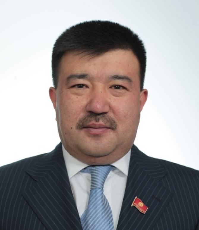 Правительство лицензирует те виды деятельности, которые не надо, но не лицензирует те, которые нужно, - депутат &mdash; Tazabek