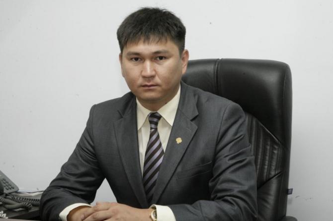 Улан Уезбаев освобожден от должности замминистра транспорта и коммуникаций &mdash; Tazabek