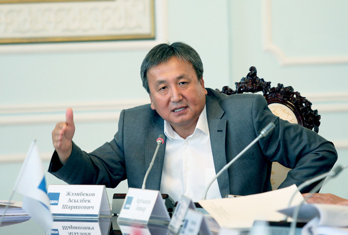 Асылбек Жээнбеков