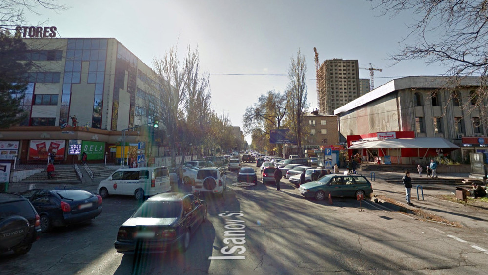 Участок ул.Исанова между пр.Чуй и ул.Киевской