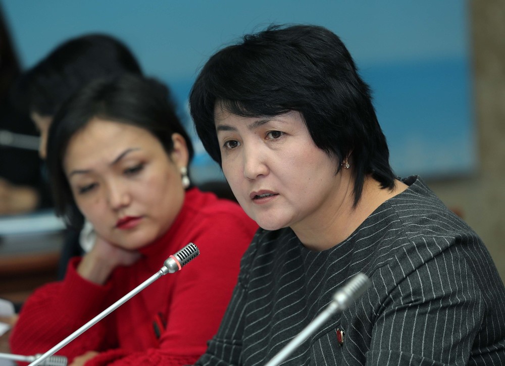 Айнура Осмонова