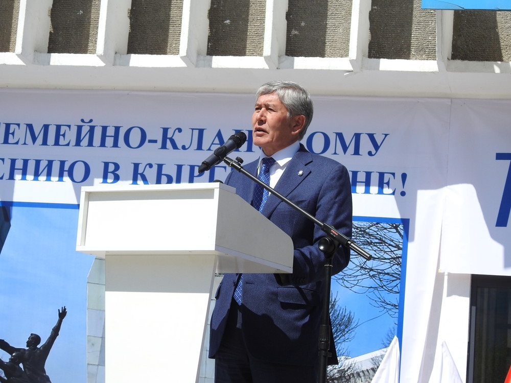 Алмазбек Атамбаев