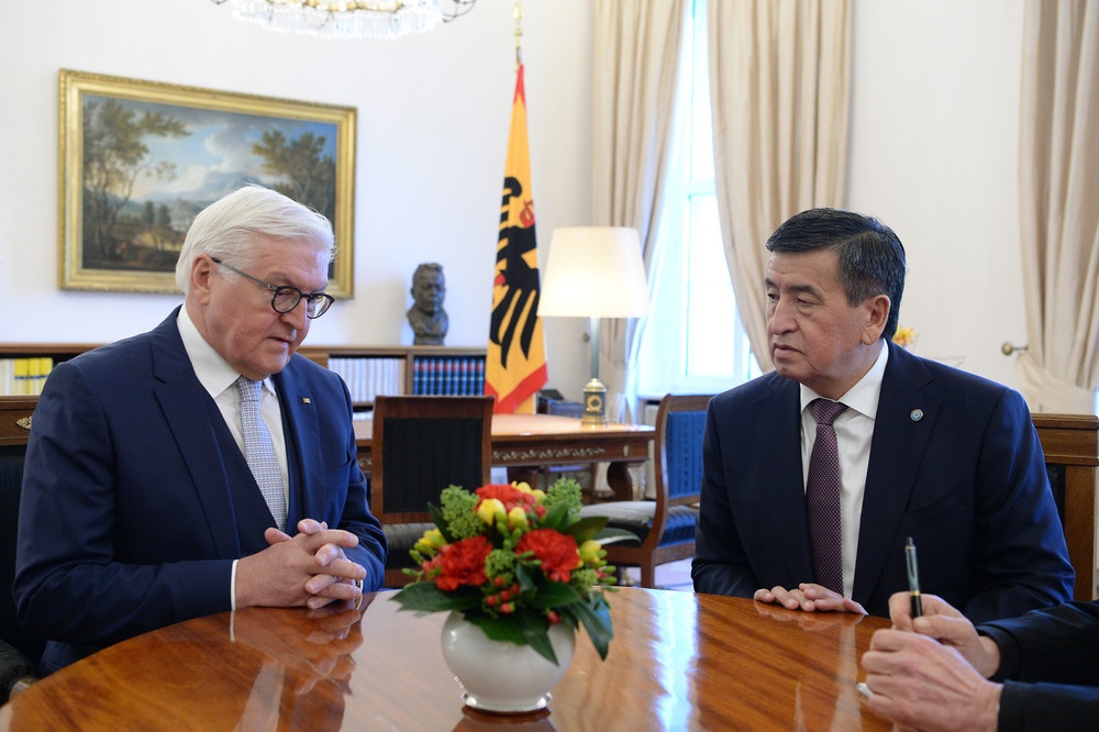 Сооронбай Жээнбеков и Франк-Вальтер Штайнмайер