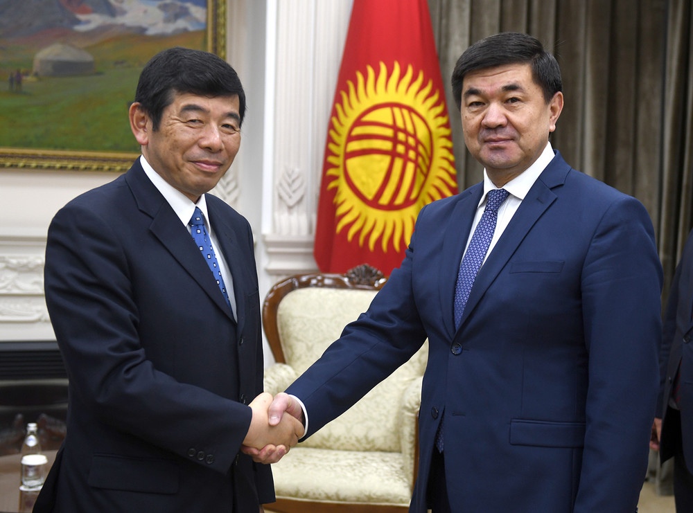 Мухаммедкалый Абылгазиев жана Кунио Микурия