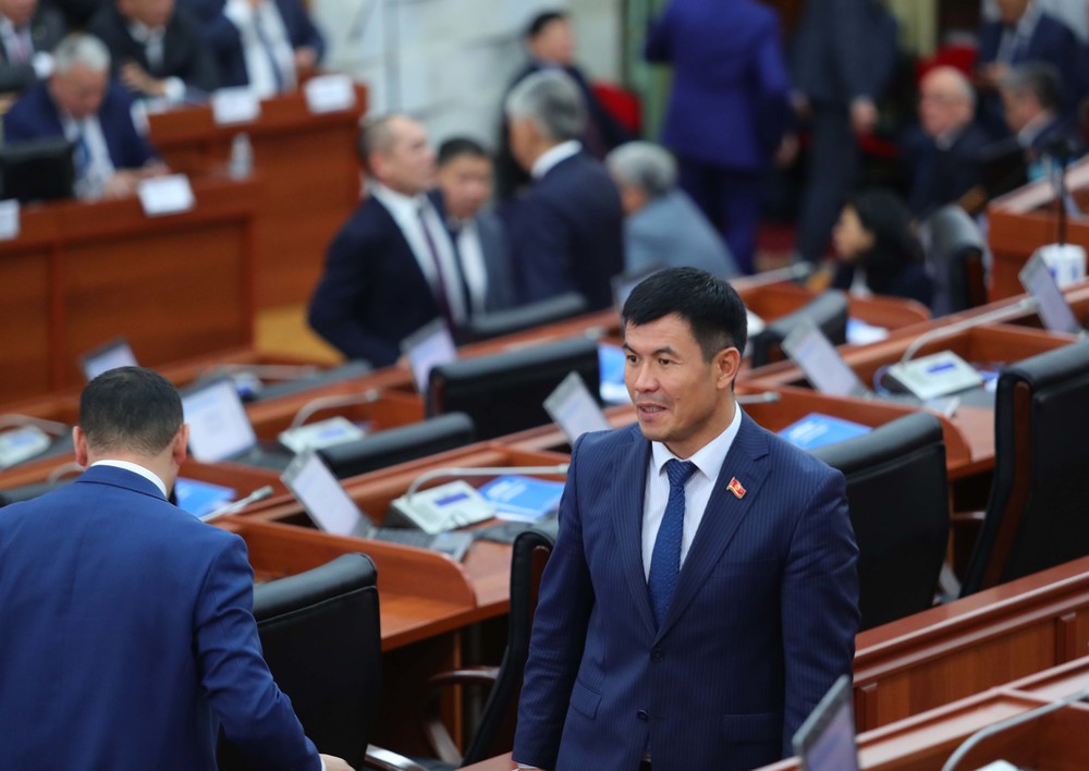 депутат Омурбек Бакиров