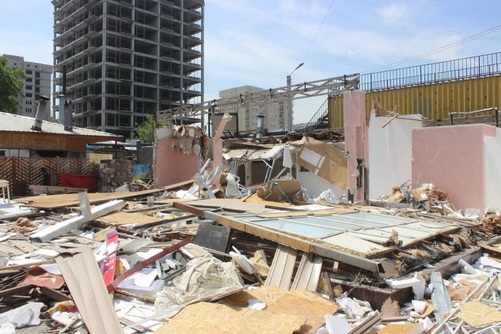 «Съезд паб» кафеси бузулгандан кийин