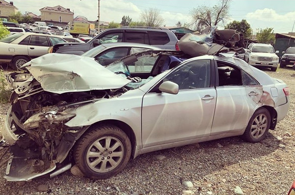 Ырчынын унаасы