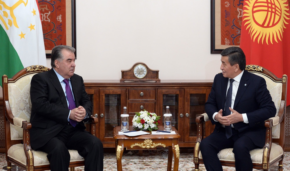 Эмомали Рахмон и Сооронбай Жээнбеков
