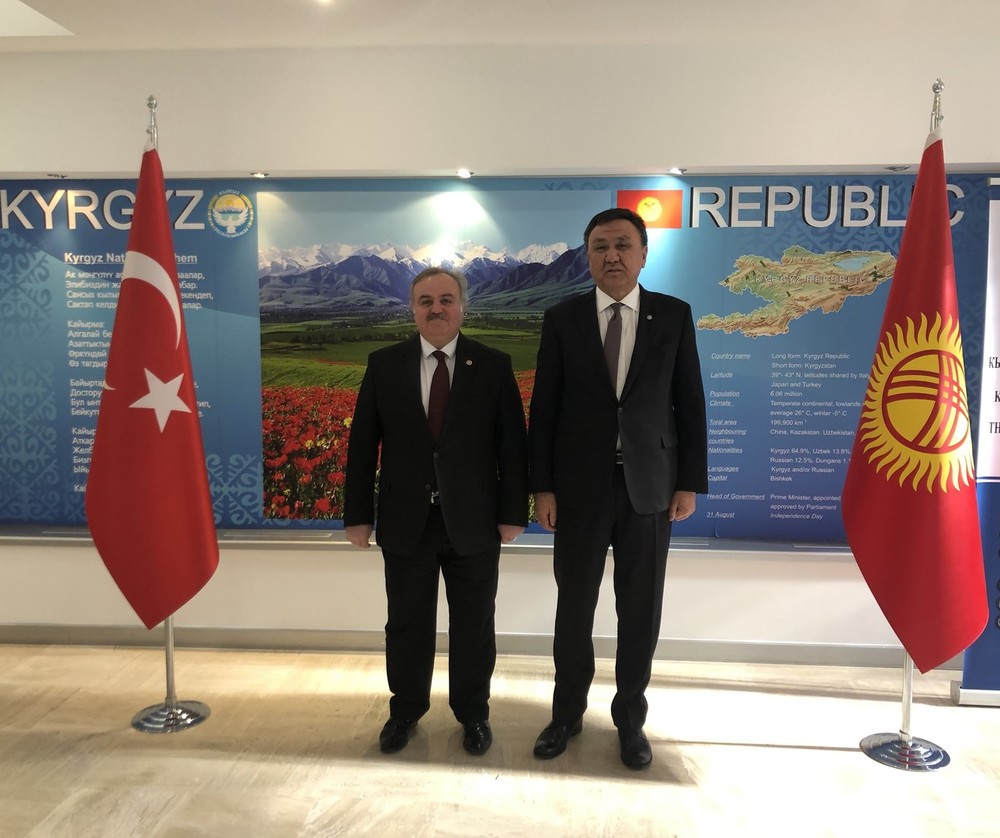 К.Өмүралиев менен Р.Шекердин жолугушуусу