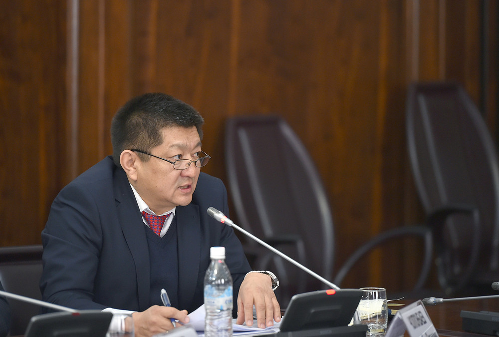 Космосбек Чолпонбаев