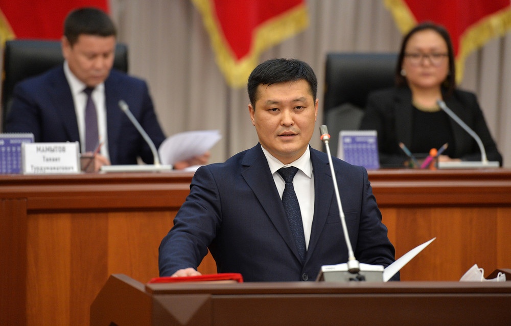 руководитель Аппарата президента Жениш Асанкулов