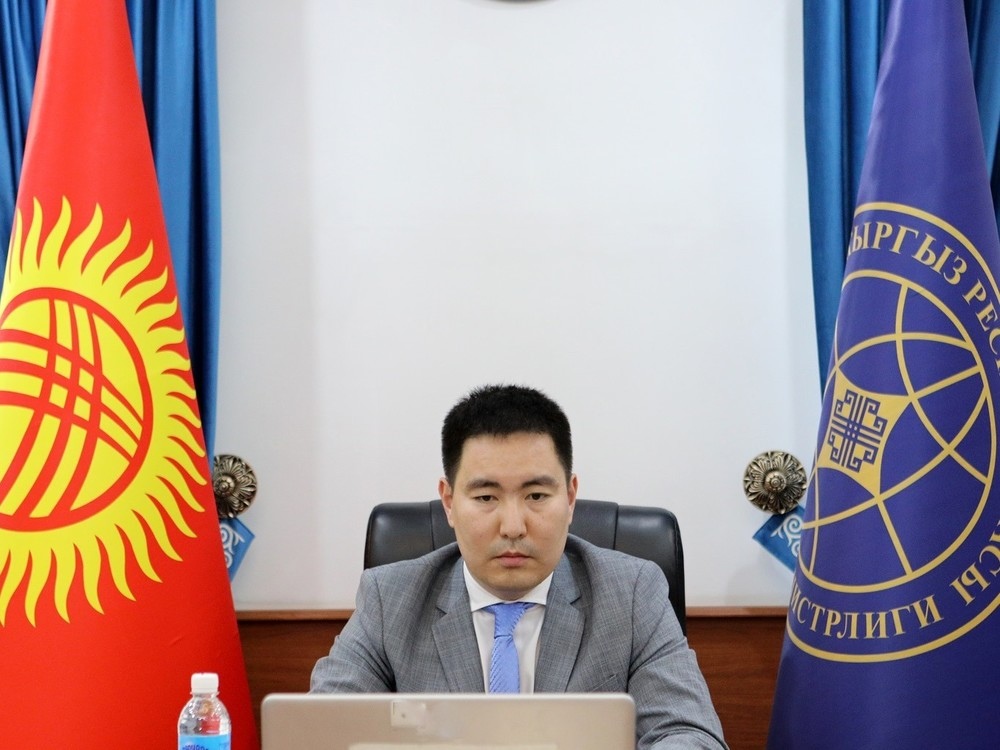 Заместитель директора Шестого политического департамента МИД КР Рахман Аданов