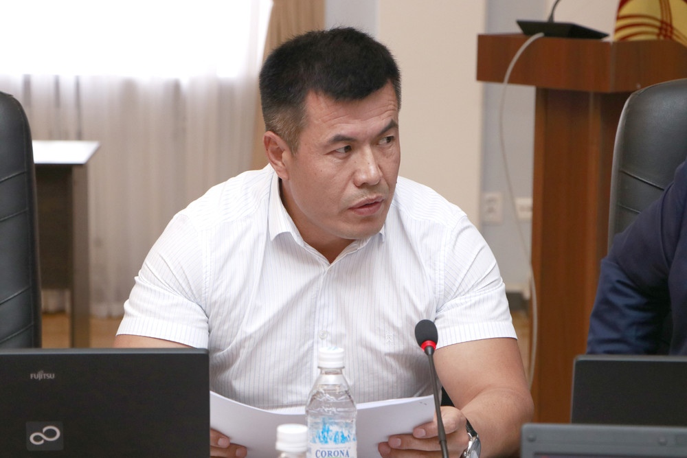 Депутат Омурбек Бакиров