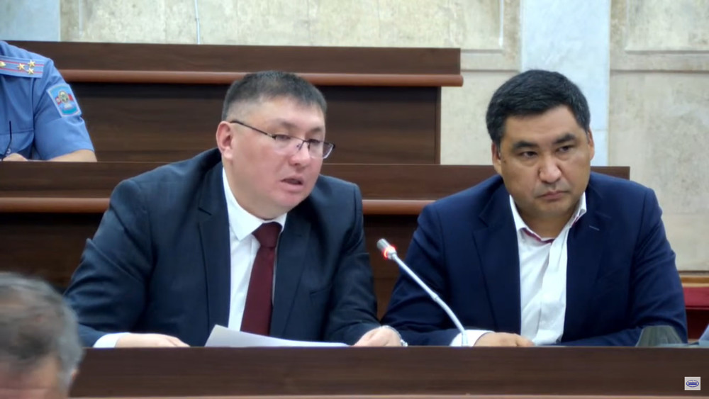 Элдияр Доолбеков и Данияр Амангельдиев.