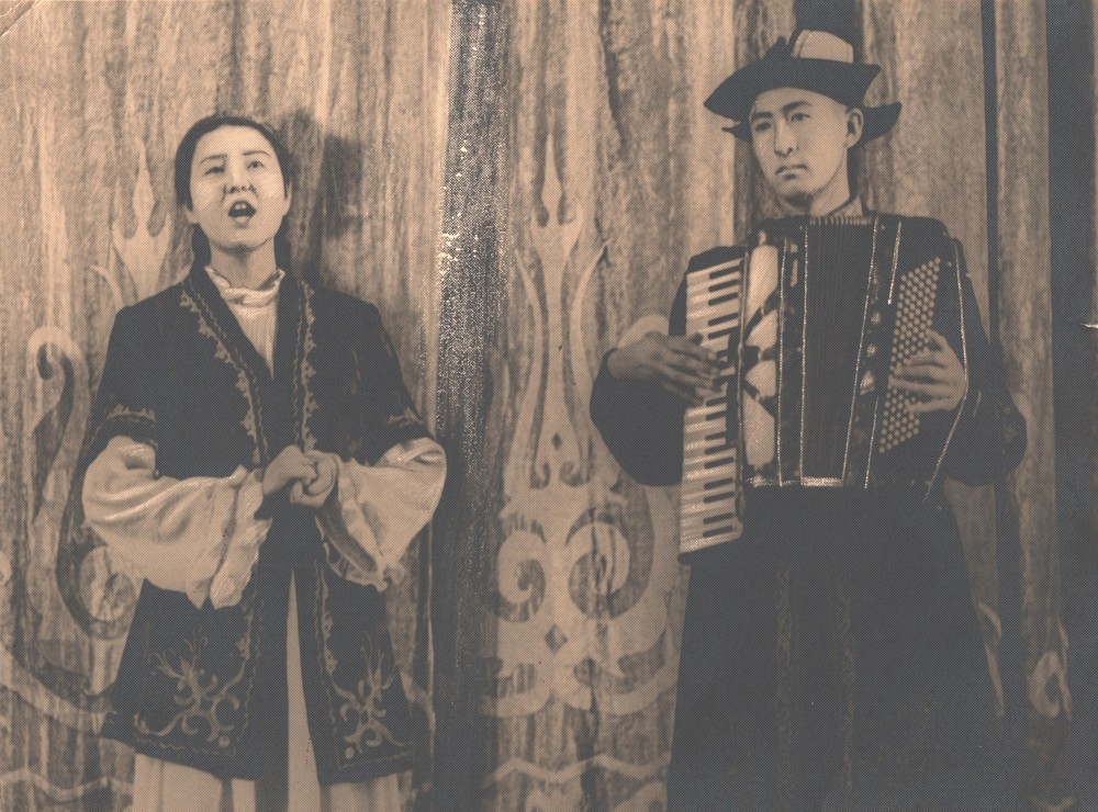 Таттыбүбү Турсунбаева агасы Нуркан Турсунбаев менен