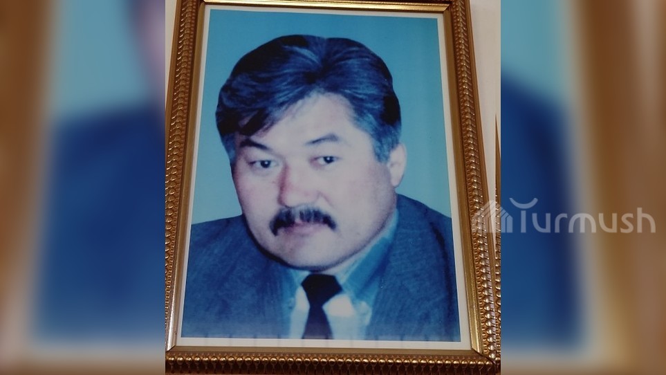 Орозобек Бектуров