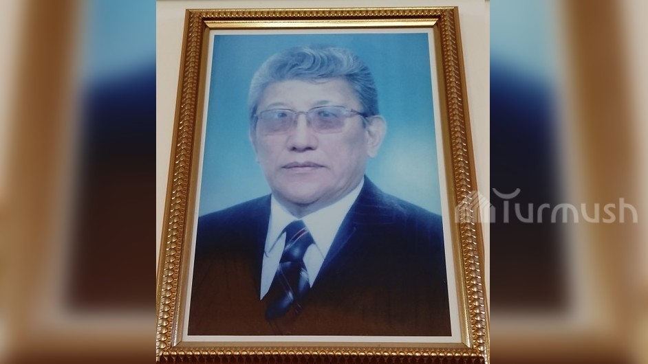 Төлөбек Өмүралиев